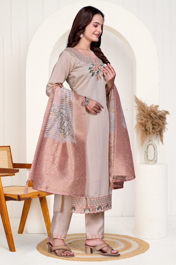 Elegant Beige Floral Embroidered Bits  Kurta Set with Jacquard-Style Dupatta